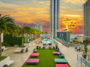 Very Chic - Bay View & Balcony - Amazing Pools- Gym